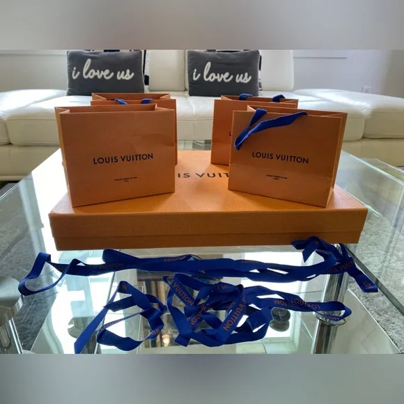 Authentic LV Paper Shopping Bags, Box w/ LV tissue paper & Ribbons - Picture 3 of 9